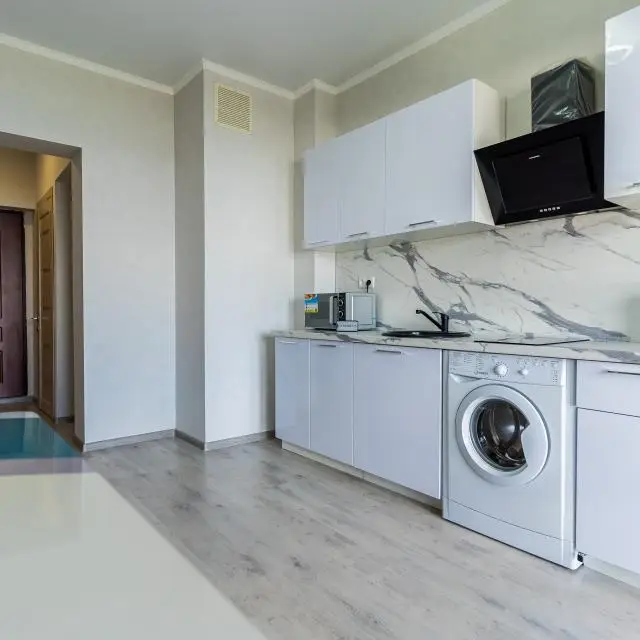 Real photos of LetoApart (LetoApart) on Dzerzhinsky Avenue 244 building 8