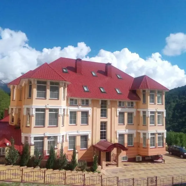Real photos of Gorny Khrustal