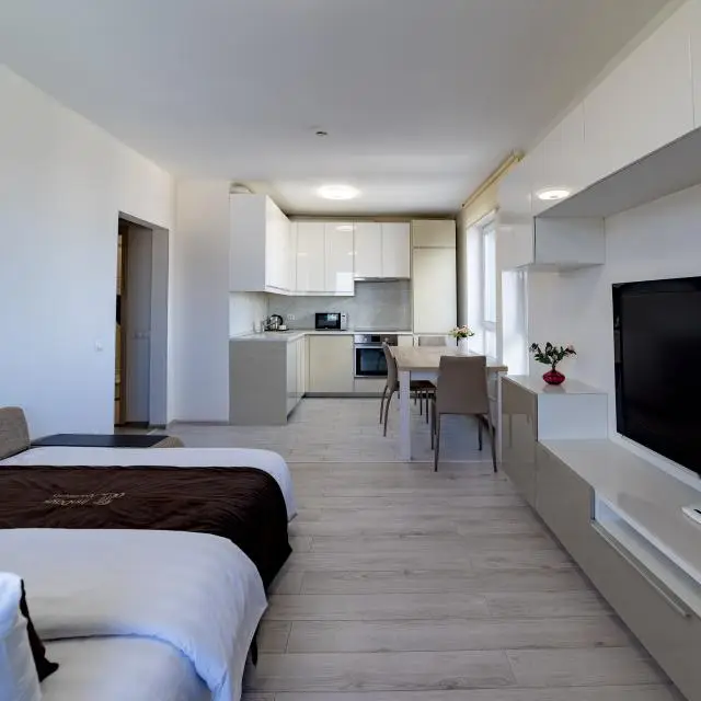 Реальные фото InnDays на шоссе Варшавское 141 корпус 7