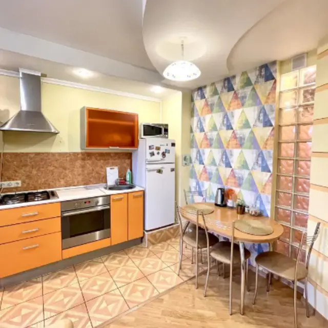 Real photos of Once upon a time we lived on Vavilov Street