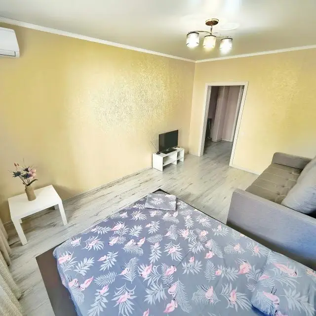 Real photos of Apartment QuarTerra on 151 Pobedy Avenue