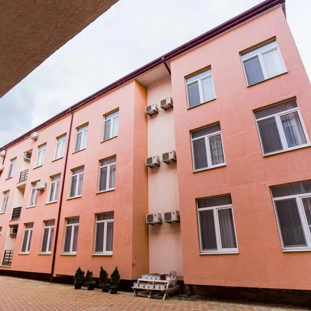 Real photos of LetoApart on Pionersky Avenue 259I building 1
