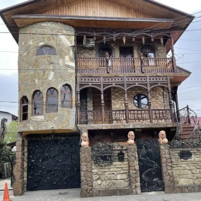 Real photos of Zamok na Zhemchujnoi