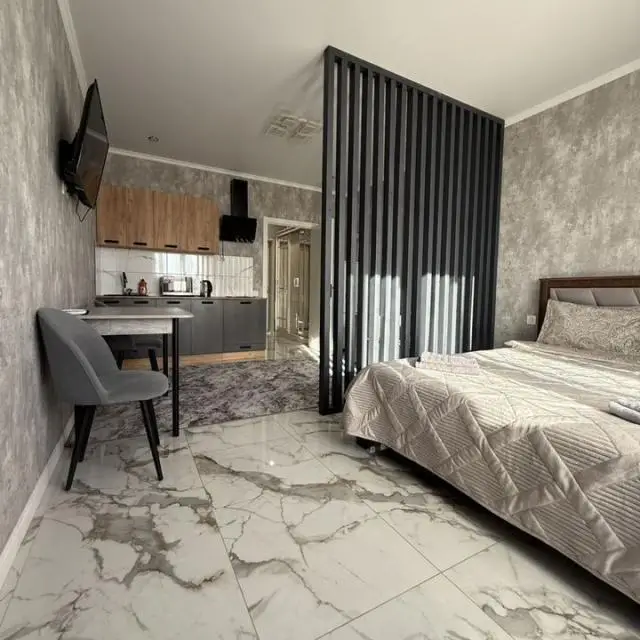 Real photos of Studio apartment on 125A Sverdlova Street