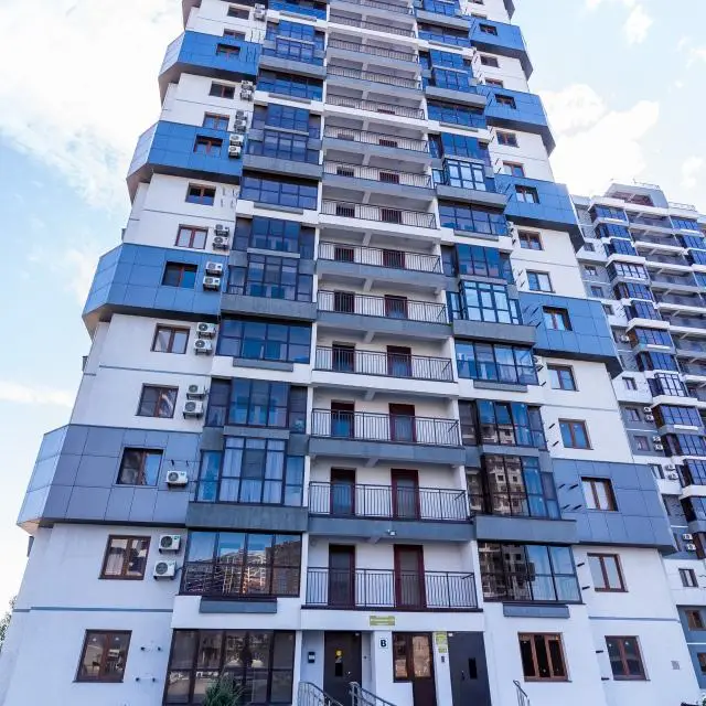 Real photos of LetoApart (LetoApart) on Dzerzhinsky Avenue 244 building 8
