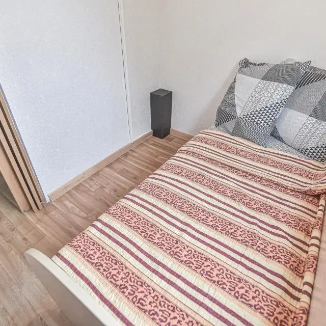 Real photos of The apartment is located in the very center of the railway station and Lenin Square
