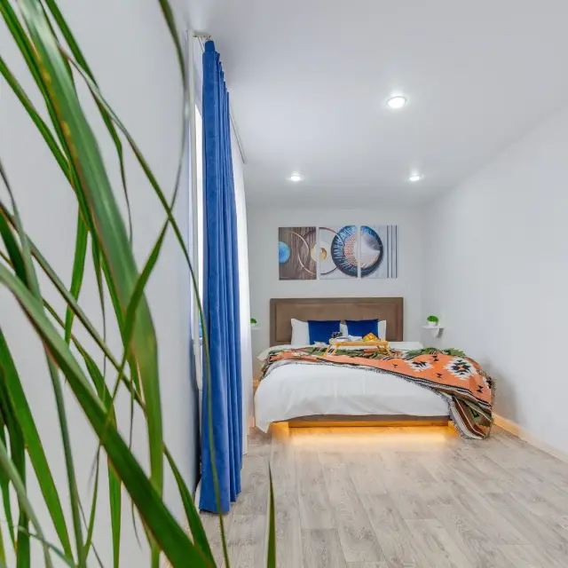Real photos of Krylia Apartment Bureau on Kalinina street 102