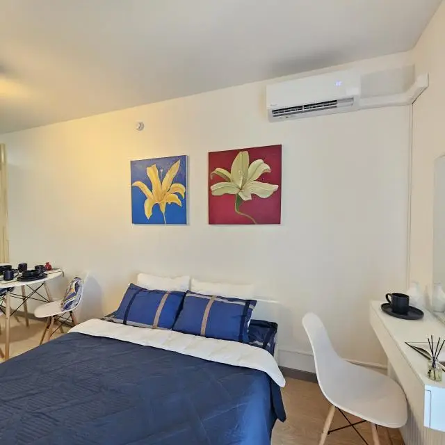 Real photos of SunSet Lily Studio