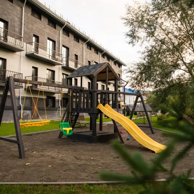 Real photos of Apartments Visiting Emilia on the street on March 8