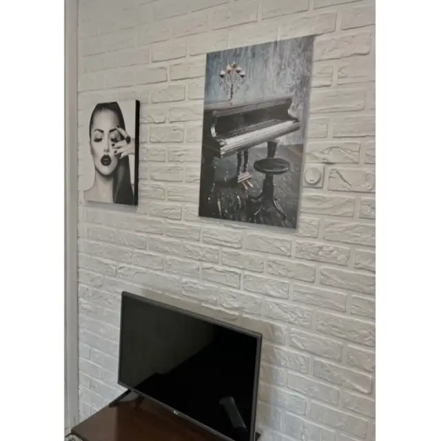 Real photos of Kakie Ludi on 111 Alekseeva Street
