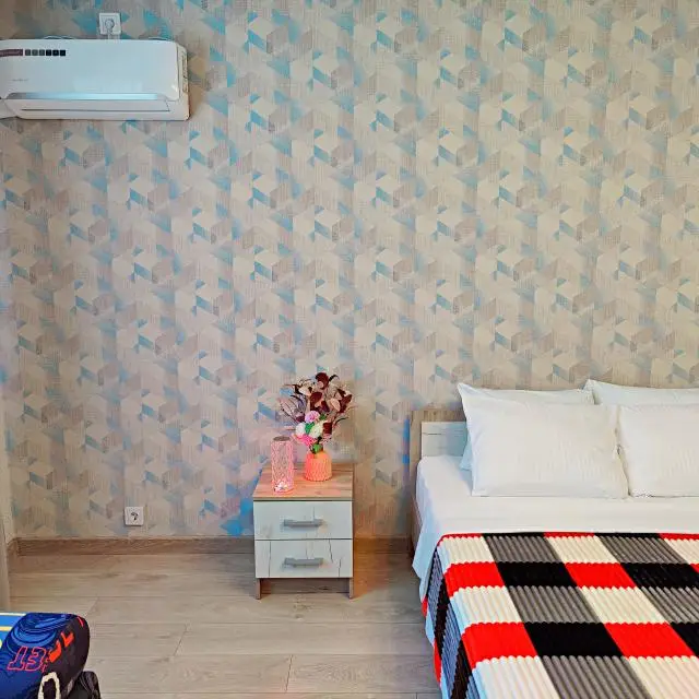 Real photos of Cozy Day on Nikolay Bazhenov street 8