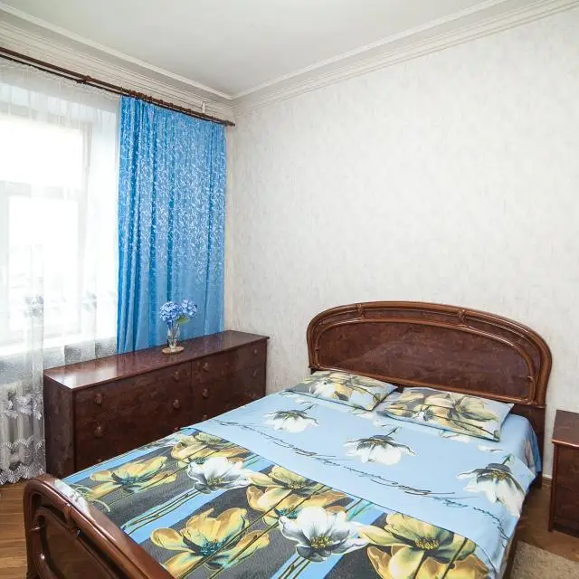 Real photos of Apartments for you on Zakharova Street