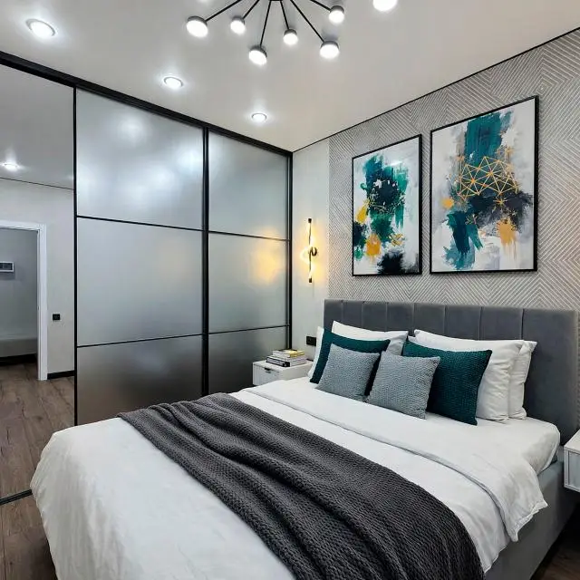 Real photos of New designer apartment in the city center 