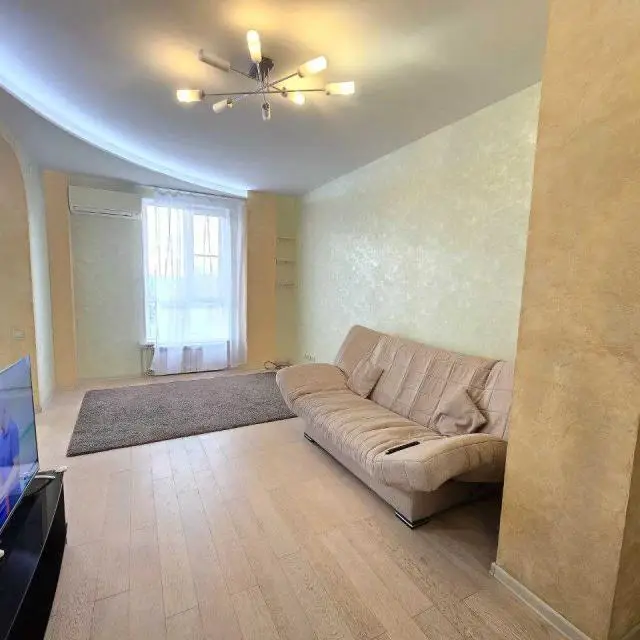 Real photos of Apartments NN on Lenin Avenue 57A