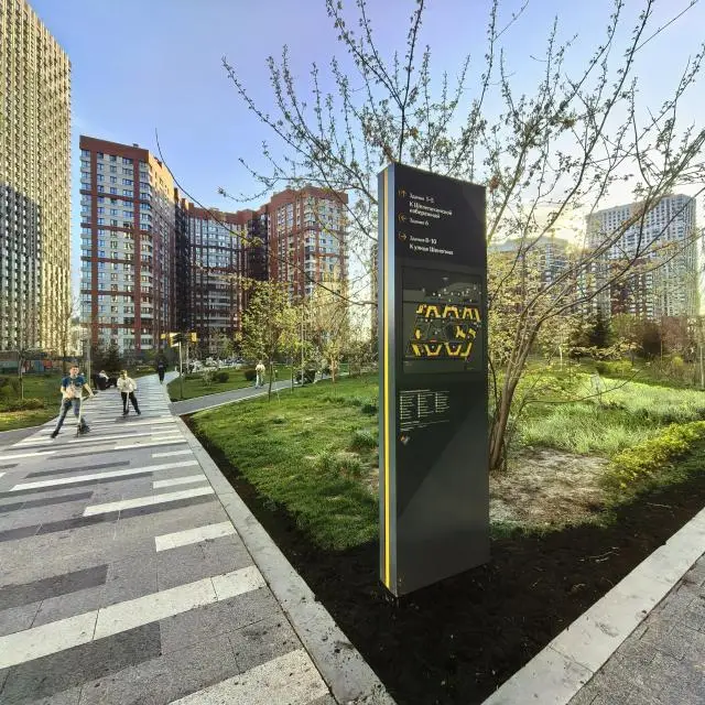 Real photos of LALAPART on Shelepikhinskaya embankment 34 building 1