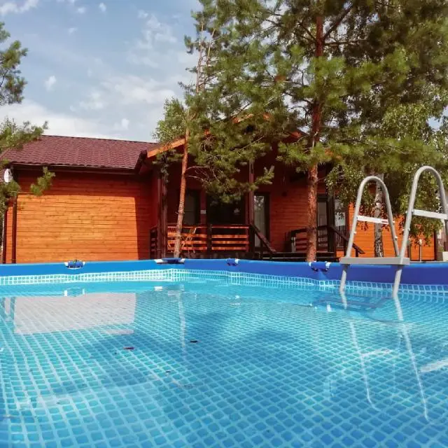 Real photos of Tri Medvedya