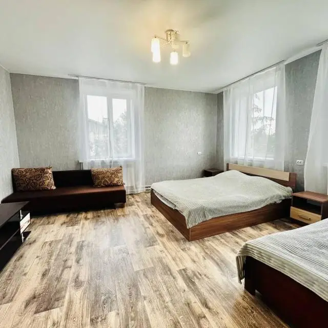 Real photos of Apartments, 32/5 Squadron Street