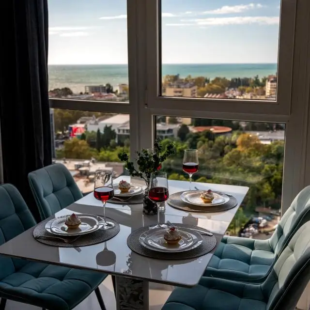 Real photos of Sun City Apartment on Voykova Street