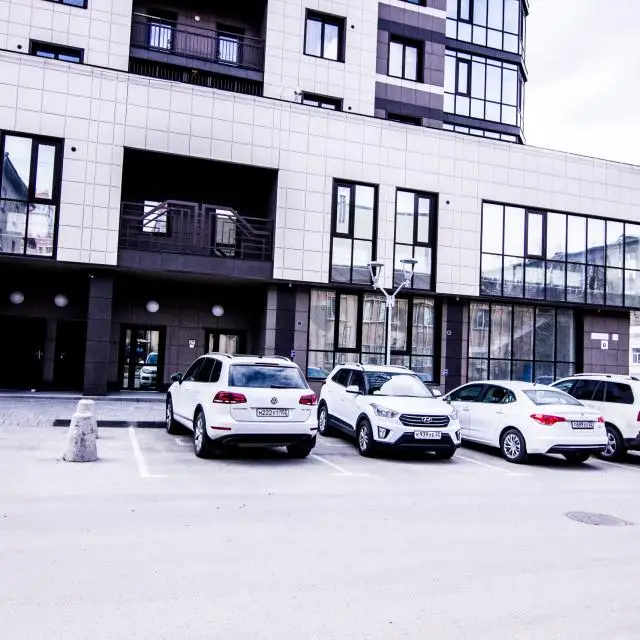 Real photos of Zhivitut on Internatsionalnaya Street