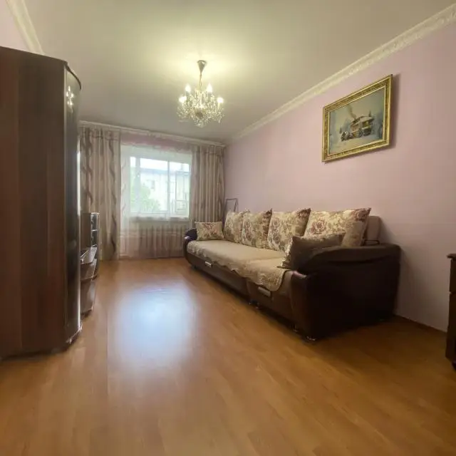Real photos of 3 room Zhuravleva 110