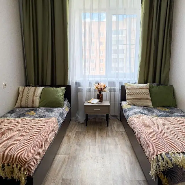 Real photos of Tolstoy Apart at 26A Williams Street