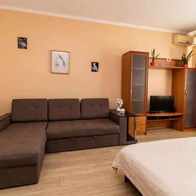 Real photos of Apartments on Montazhnikov Street