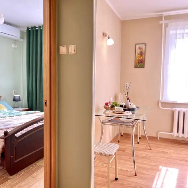 Real photos of Apartments on Stroiteley Avenue 8V