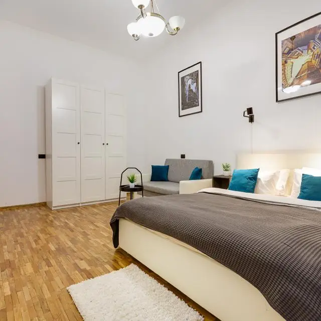 Реальные фото RentalSPb на 8-й Советской улице, 24