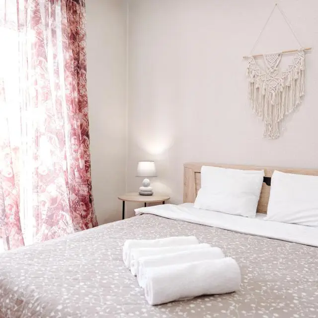 Real photos of Apartments on 43A Druzhby Narodov Avenue
