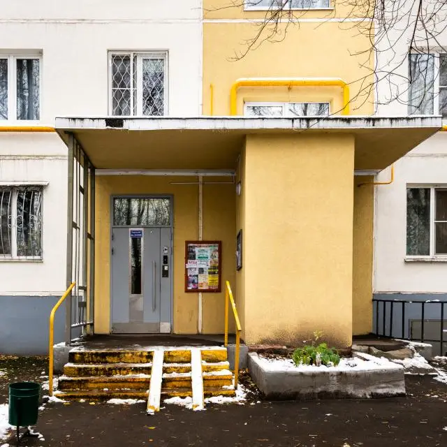 Real photos of UNO on 22 Veshnyakovskaya Street, building 2