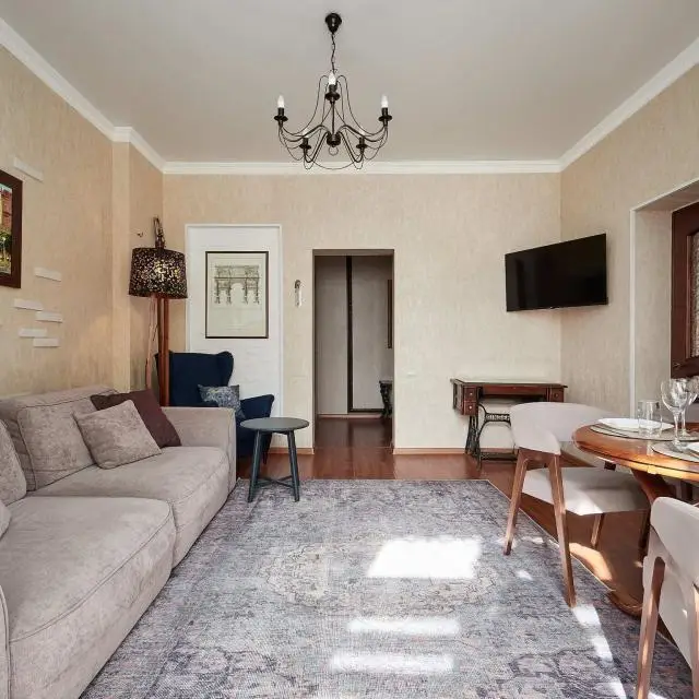 Real photos of Apartments on Karl Marx Avenue, 6