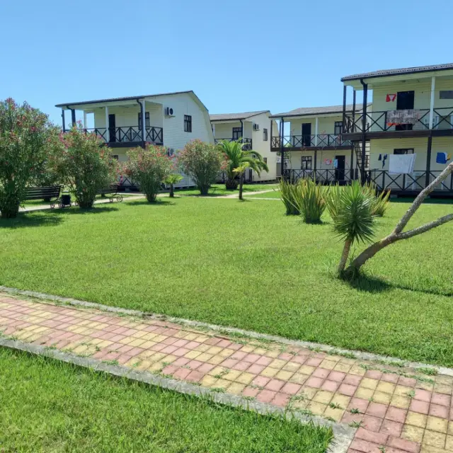 Real photos of Clean Water Cottage complex