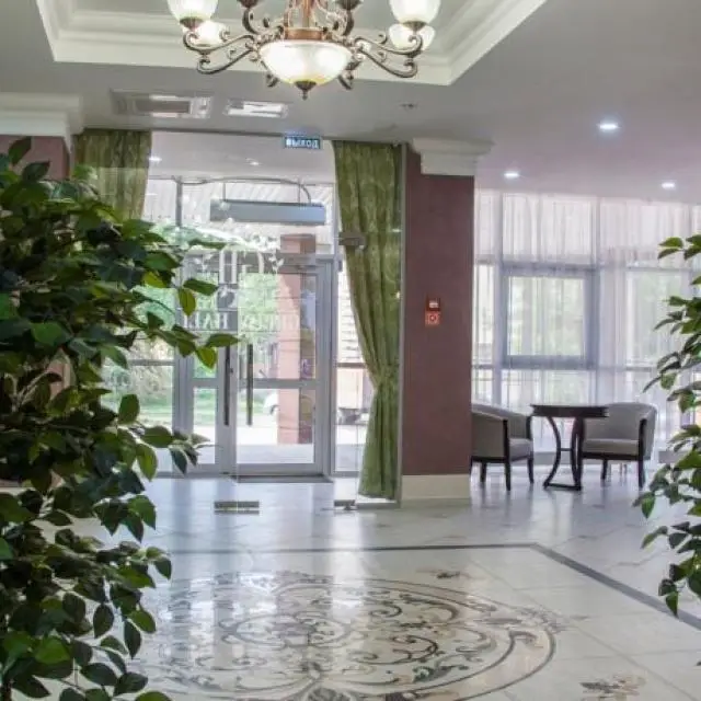 Real photos of Green Hall