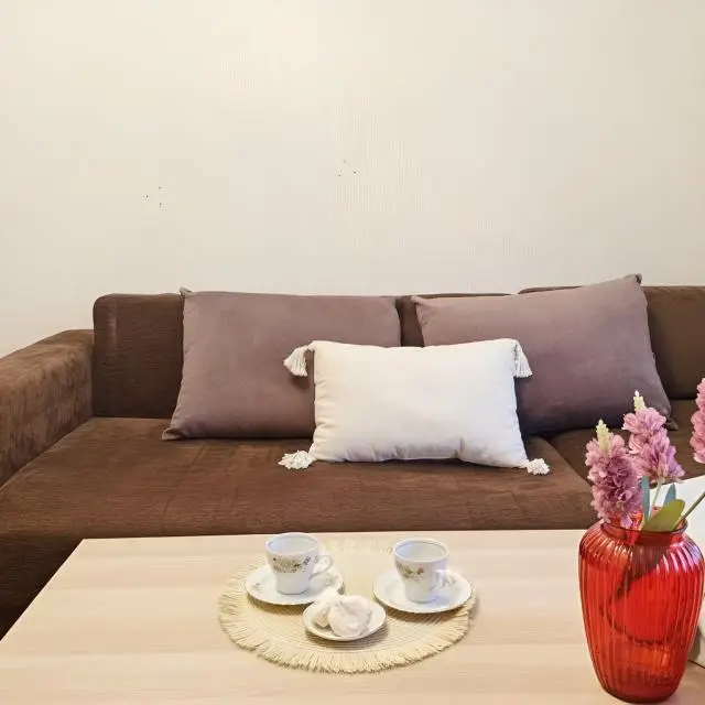 Real photos of Good Room Guru on Polikarpova street 23