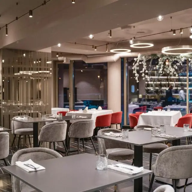 Реальные фото Park Hotel (Парк Отель)