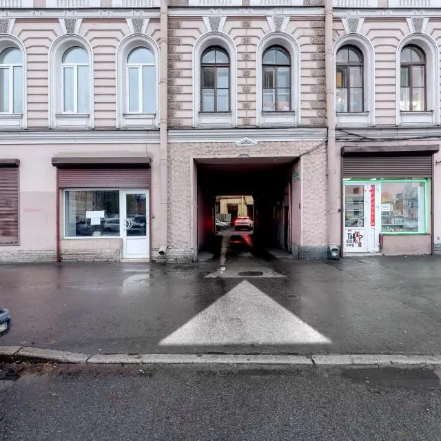 Real photos of VEDA Apartments on the embankment of the Obvodny Canal
