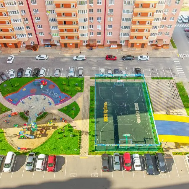 Real photos of Tsvetnyye sny 172 on street im. Geroya Sarabeyeva V.I.