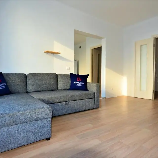 Реальные фото BestFlat24 (БэстФлэт24) на улице Юбилейная 4