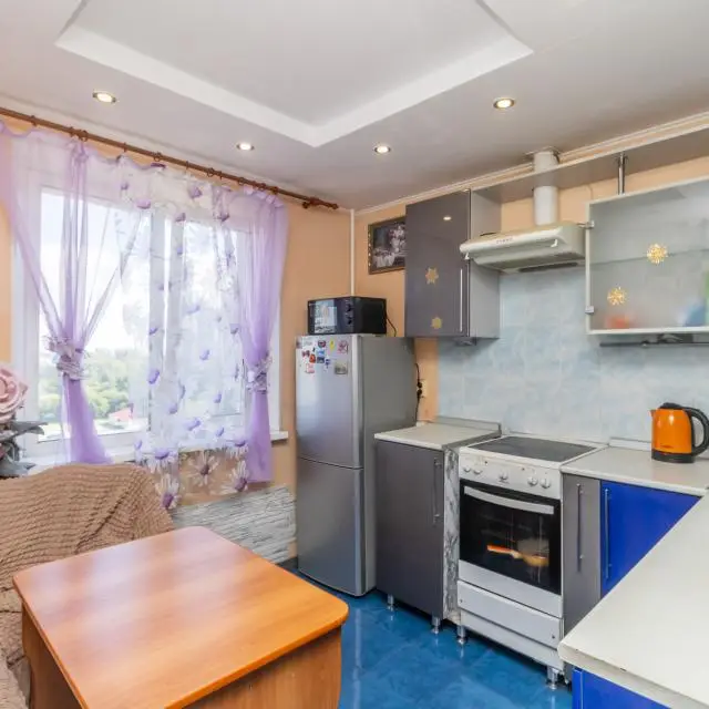 Real photos of 2-room apartment with 3 double beds, 65m2