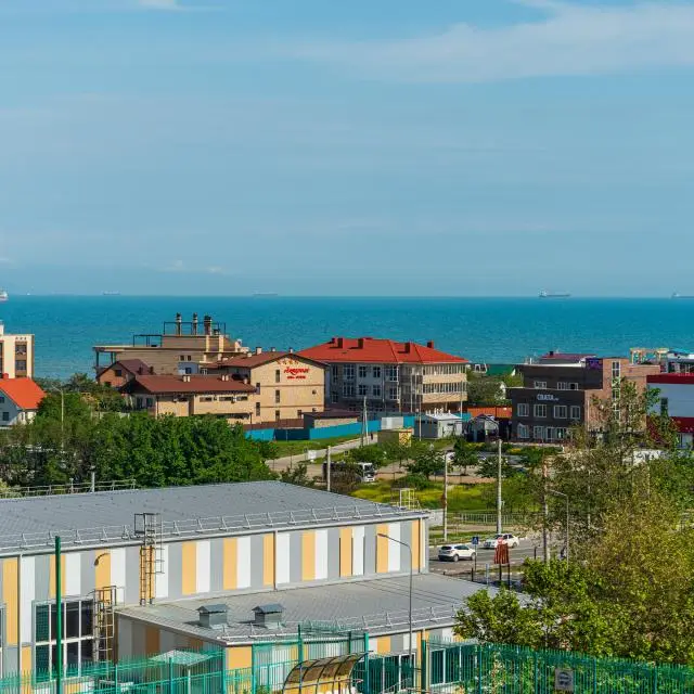 Real photos of LetoApart at 95 Lenin Avenue