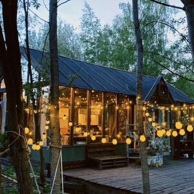 Real photos of Panoramic house with a font