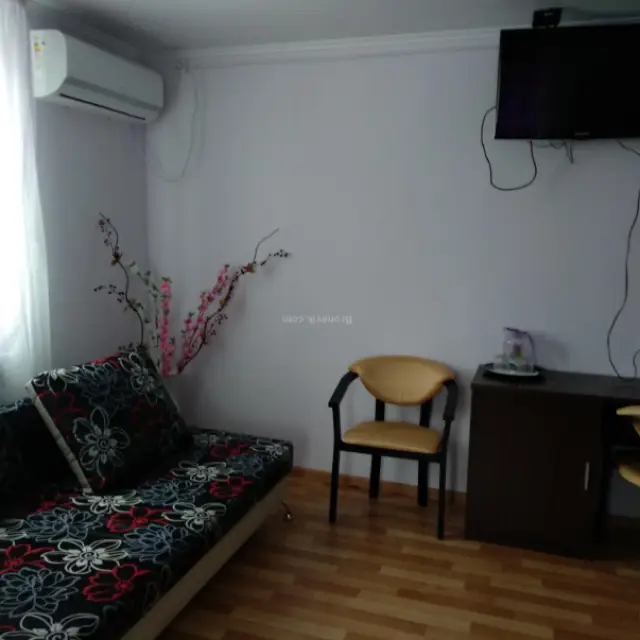 Real photos of Dilizhans