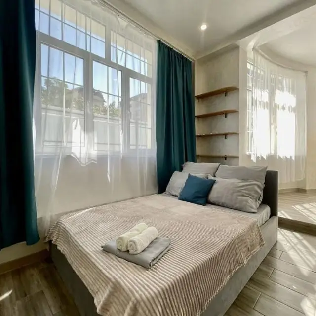 Real photos of Apartments on Strawberry street 1/17
