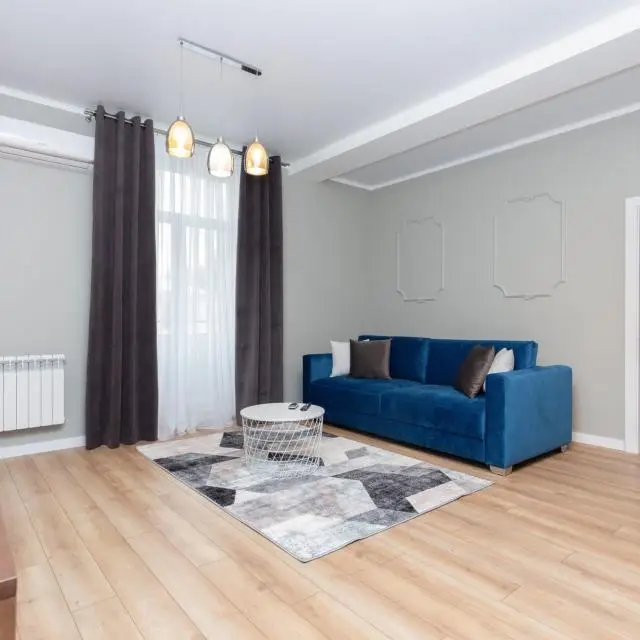 Real photos of Roomer (Rumer) on Kozlov street 7