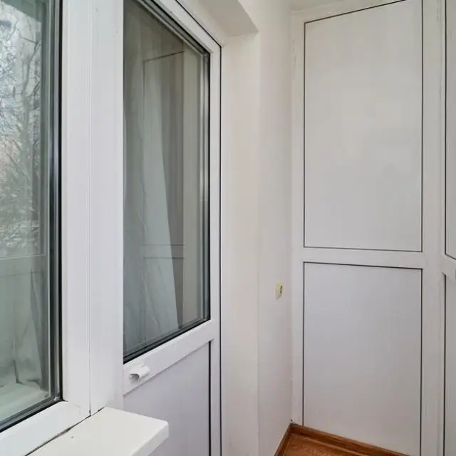 Real photos of Pro Apart on 209 Kommunarov Street