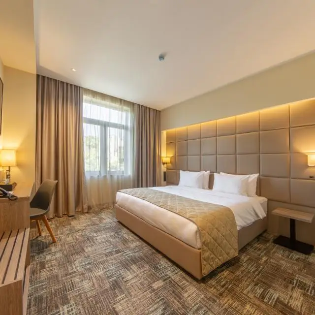 Реальные фото Hayasa Hotel Yerevan (Хаяса Ереван)