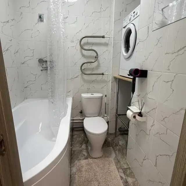 Real photos of Alex Estate