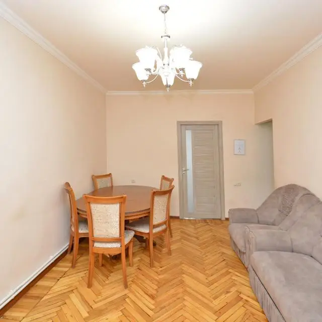 Реальные фото Perte House на улице Сундукяна 28А
