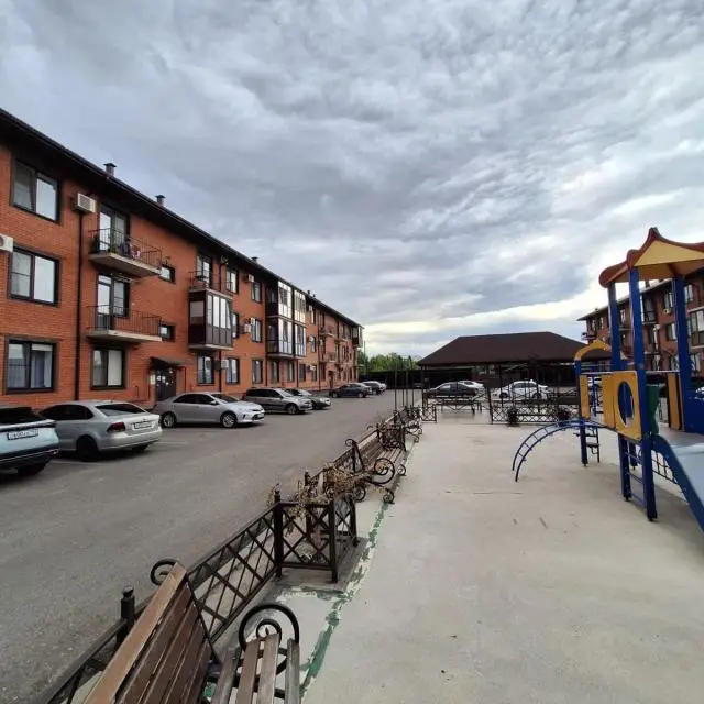 Real photos of KMV apartments on Zheleznovodskaya Street