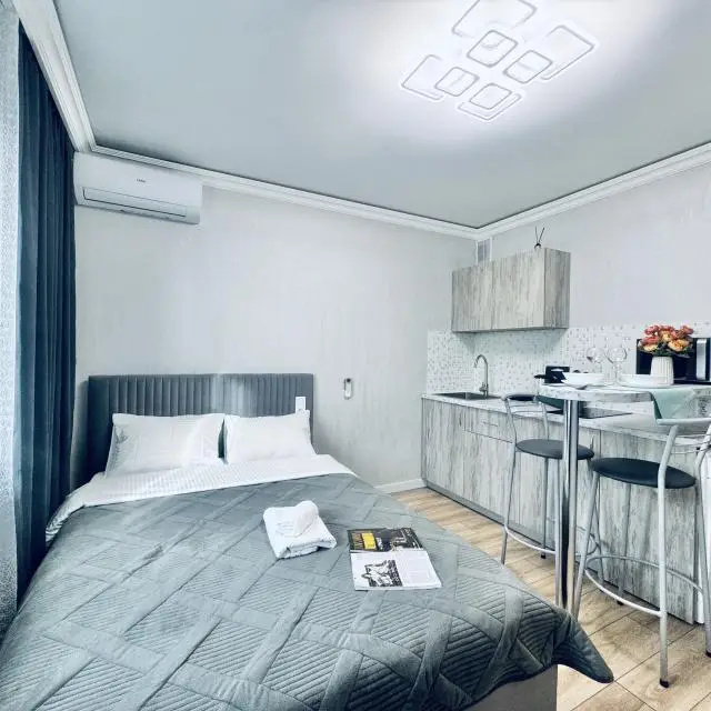 Реальные фото Vegas apartments (Вегас апартментс) на улице Бурнаковская 109